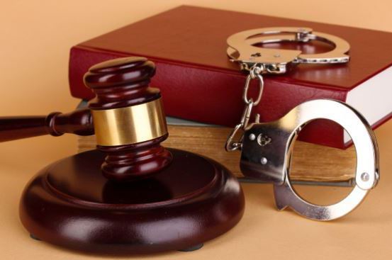 Đánh người gây thương tích có chịu trách nhiệm hình sự